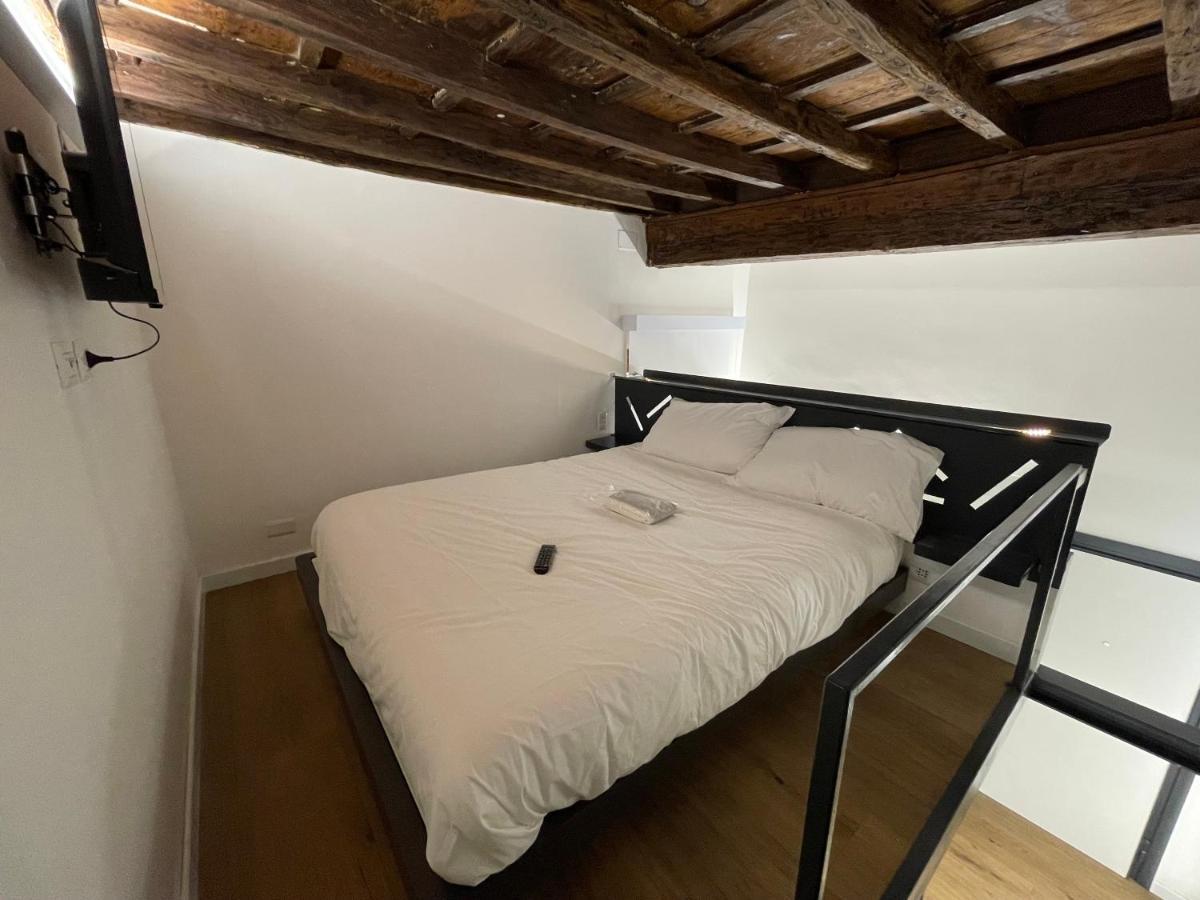 Casa Cappellari Design Studio A Campo De' Fiori Рим Екстер'єр фото