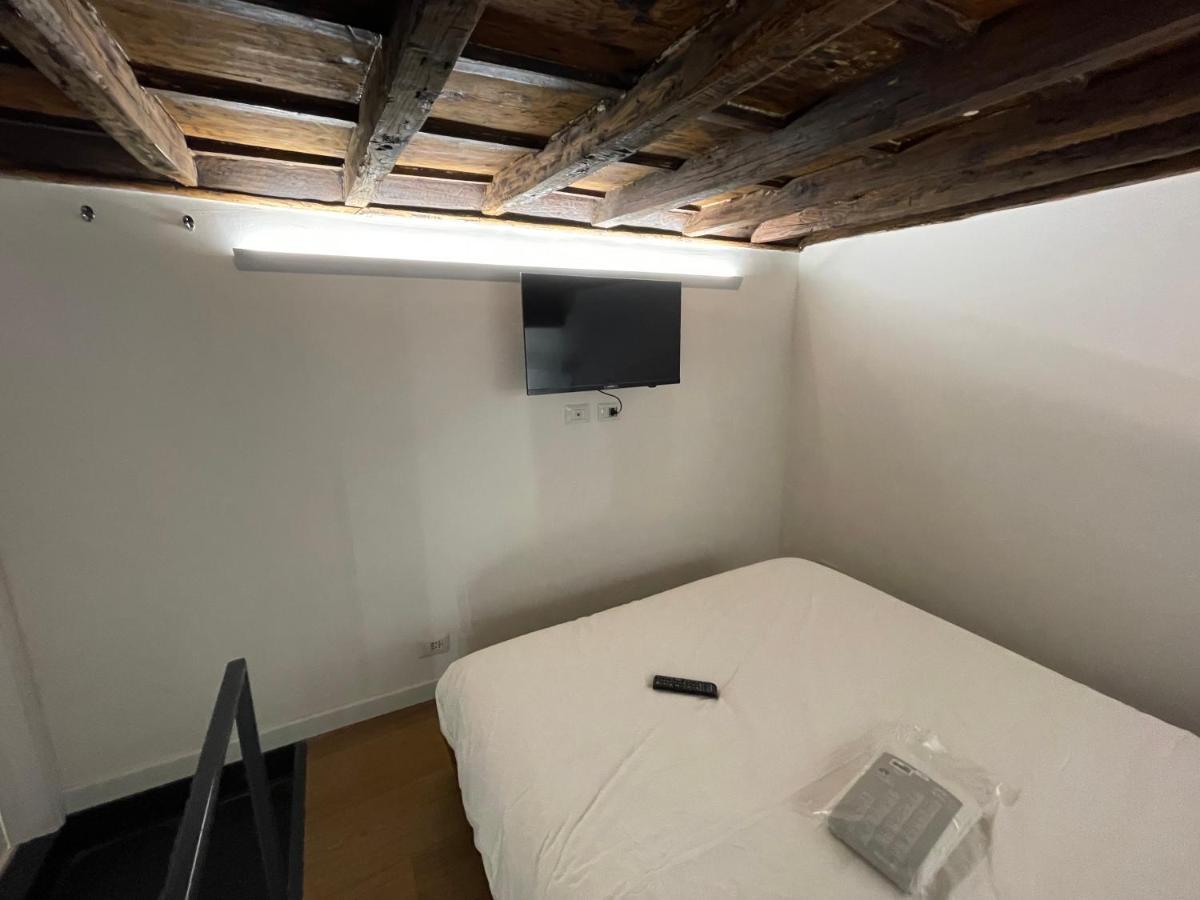Casa Cappellari Design Studio A Campo De' Fiori Рим Екстер'єр фото