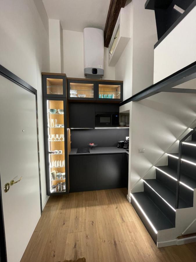 Casa Cappellari Design Studio A Campo De' Fiori Рим Екстер'єр фото