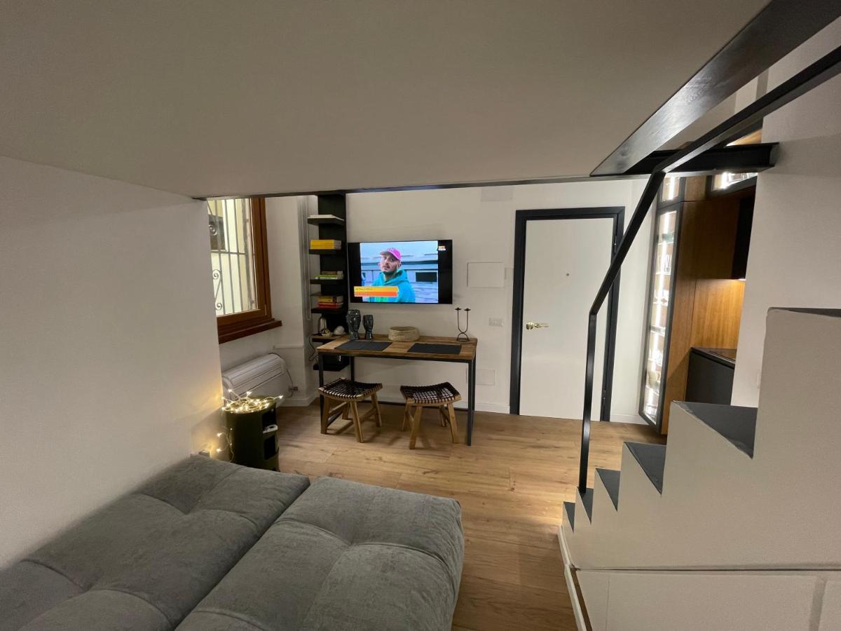 Casa Cappellari Design Studio A Campo De' Fiori Рим Екстер'єр фото